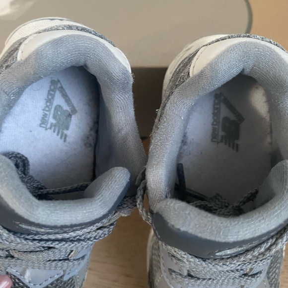 New balance 2002R Grey/White Toddler Sneakers- SZ 7 C - Picture 11 of 13